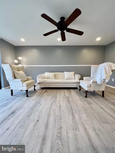 3316 Huntley Square Dr #B1, Temple Hills, MD 20748