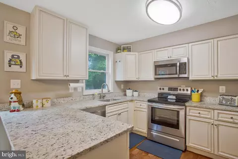 6212 Teaberry Way, Clinton, MD 20735