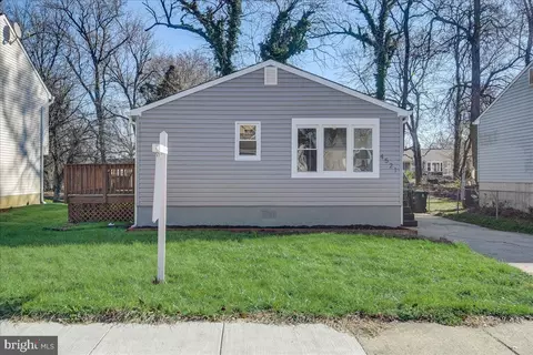 4521 39th Pl, North Brentwood, MD 20722