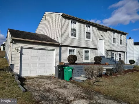 Exterior - 809 Avis Dr, Marlboro, MD 20774 photo 10 of 10