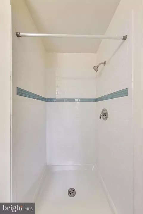 15768 Millbrook Ln #97, Laurel, MD 20707 photo 8