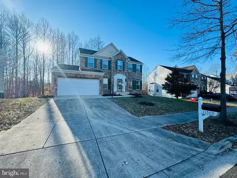 11509 Carriage Crossing Dr, Marlboro, MD 20772