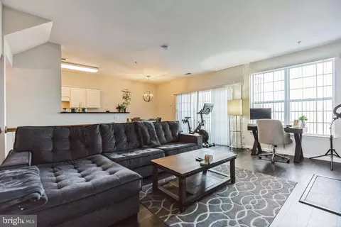 14280 Hampshire Hall Ct #805, Marlboro, MD 20772