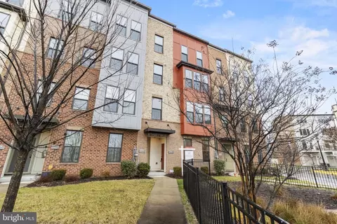 3204 Tribune Ct, Hyattsville, MD 20782