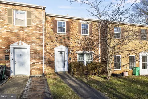 8572 Brae Brooke Dr, Lanham, MD 20706