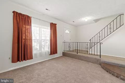 8572 Brae Brooke Dr, Lanham, MD 20706 photo 3