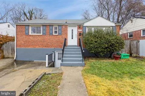 6930 Greenvale Pkwy, Hyattsville, MD 20784