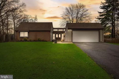 2303 Penn Pl, Bowie, MD 20716