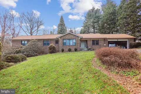 11611 Locust Glen Dr, Bowie, MD 20721