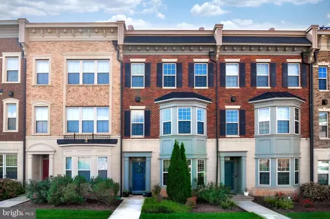 704 Fair Winds Way #269, Oxon Hill, MD 20745