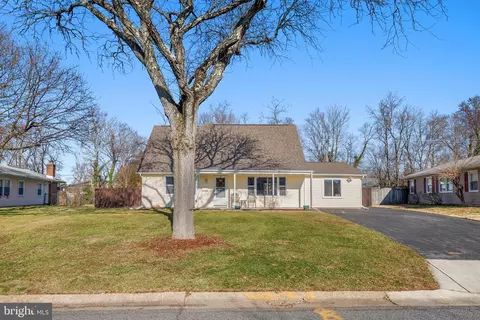 12406 Kensington Ln, Bowie, MD 20715