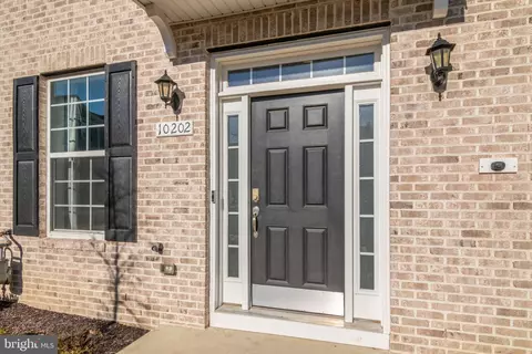 10202 Windsor Oaks Way, Lanham, MD 20706 photo 4