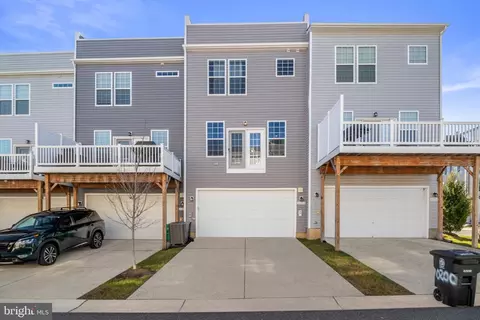 10202 Windsor Oaks Way, Lanham, MD 20706 photo 35