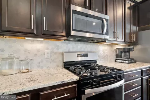 10202 Windsor Oaks Way, Lanham, MD 20706 photo 16