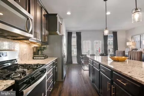 10202 Windsor Oaks Way, Lanham, MD 20706 photo 14