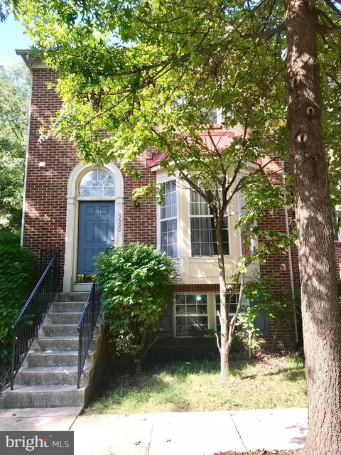 9600 Woodview Dr, Bowie, MD 20721 photo 2