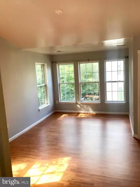 9600 Woodview Dr, Bowie, MD 20721 photo 6