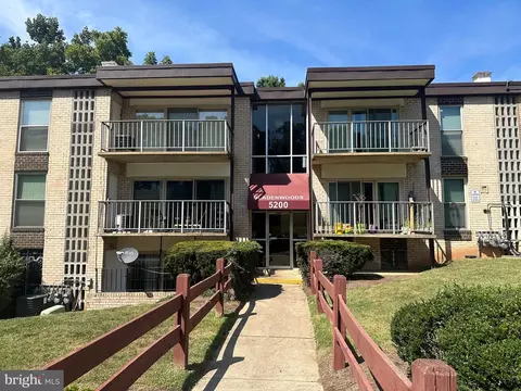 5200 Newton St #103, Bladensburg, MD 20710