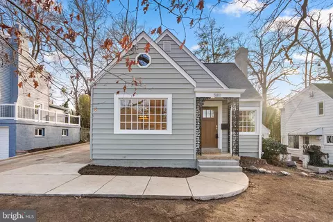 5811 Quintana St, Riverdale, MD 20737
