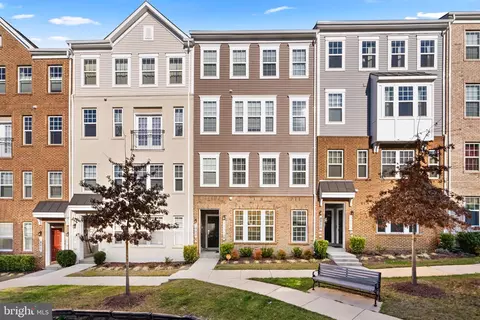 2911 Duvall Ridge Rd #556, Hyattsville, MD 20785