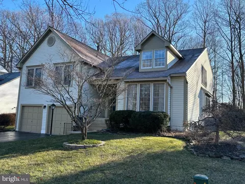 14305 Pleasant View Dr, Bowie, MD 20720