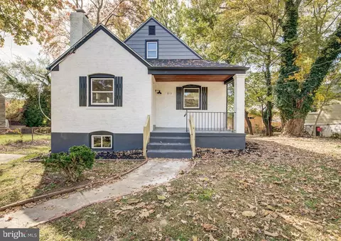 7215 E Ridge Dr, Hyattsville, MD 20785