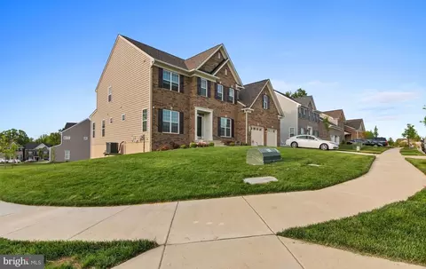 6200 Savannah Dr, Brandywine, MD 20613 photo 1
