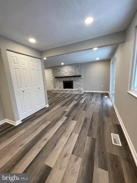 6910 Killarney St, Clinton, MD 20735 photo 8