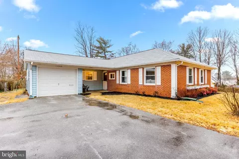 12420 Shawmont Ln, Bowie, MD 20715