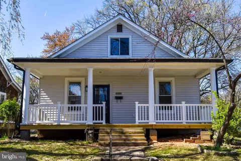 4006 35th St, Mount Rainier, MD 20712