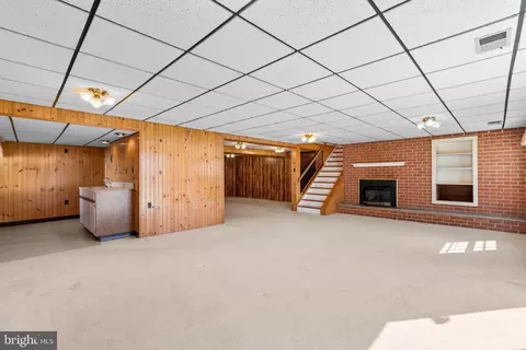 Living - 3708 Clairton Dr, Bowie, MD 20721 photo 8 of 9