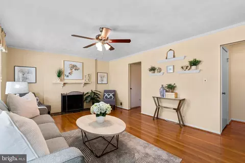 Living - 3708 Clairton Dr, Bowie, MD 20721 photo 4 of 9