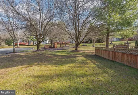 13621 Gresham Ct, Bowie, MD 20720 photo 3