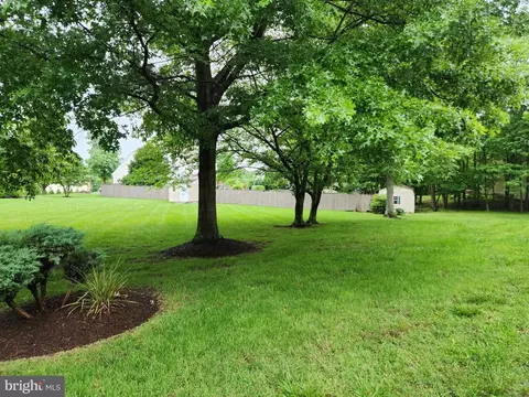 302 Switchgrass Ct, Marlboro, MD 20774 photo 10