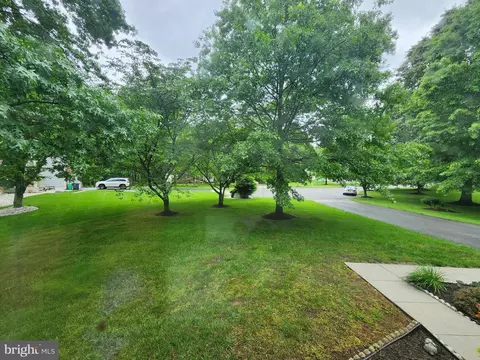 302 Switchgrass Ct, Marlboro, MD 20774 photo 18