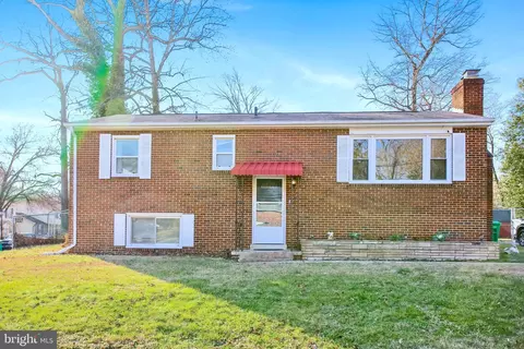 10711 Bickford Ave, Clinton, MD 20735