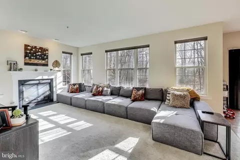8711 Dorian Ln, Clinton, MD 20735 photo 12