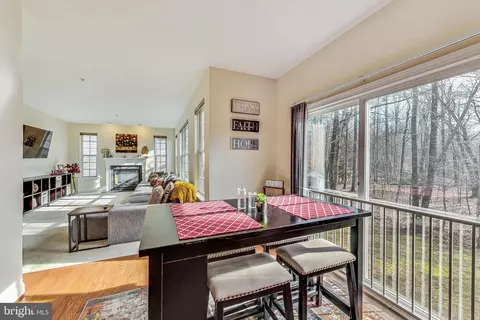 8711 Dorian Ln, Clinton, MD 20735 photo 10
