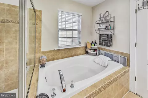 8711 Dorian Ln, Clinton, MD 20735 photo 19