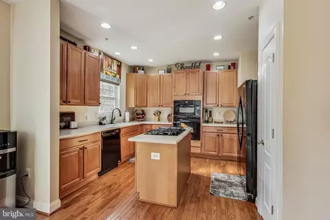 8711 Dorian Ln, Clinton, MD 20735 photo 7