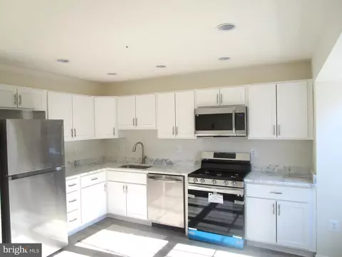 628 Bright Sun Dr, Bowie, MD 20721 photo 2