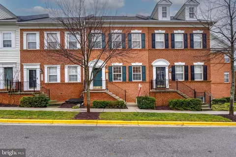 4212 Talmadge Cir, Suitland, MD 20746