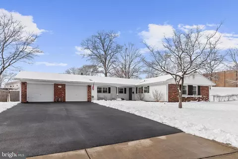 2308 Hillman Pl, Bowie, MD 20716