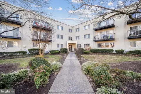 1005 Chillum Rd #316, Hyattsville, MD 20782