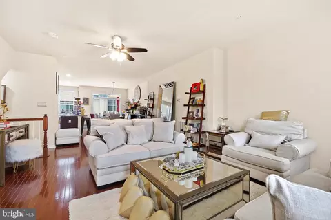 Entry Way - 9525 Smithview Pl, Lanham, MD 20706 photo 1 of 7