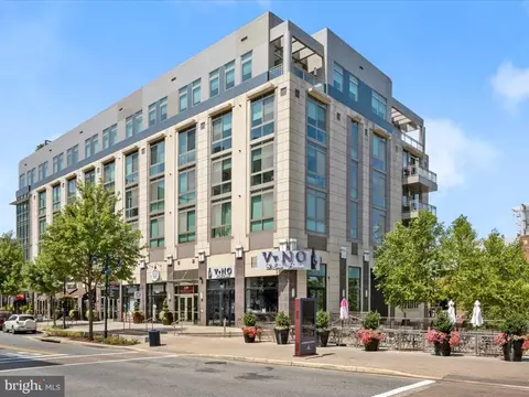 143 Waterfront St #304, Oxon Hill, MD 20745