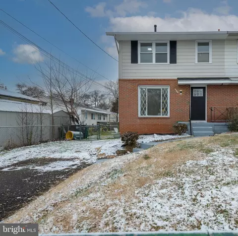 7202 Hylton St, Capitol Heights, MD 20743