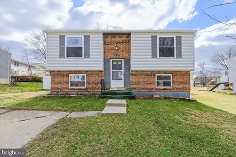 5417 Danby Ave, Oxon Hill, MD 20745