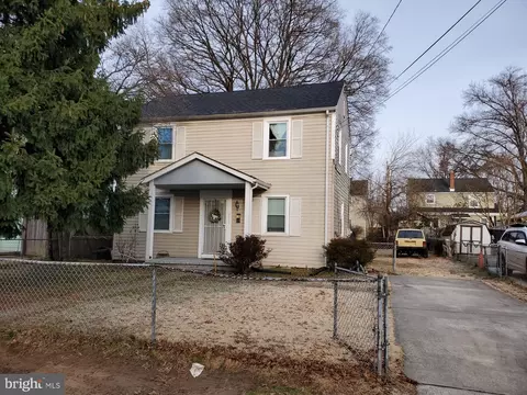 2010 Rittenhouse St, Hyattsville, MD 20782