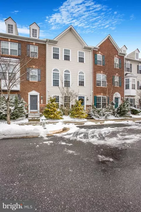 1607 Wesbourne Dr, Marlboro, MD 20774
